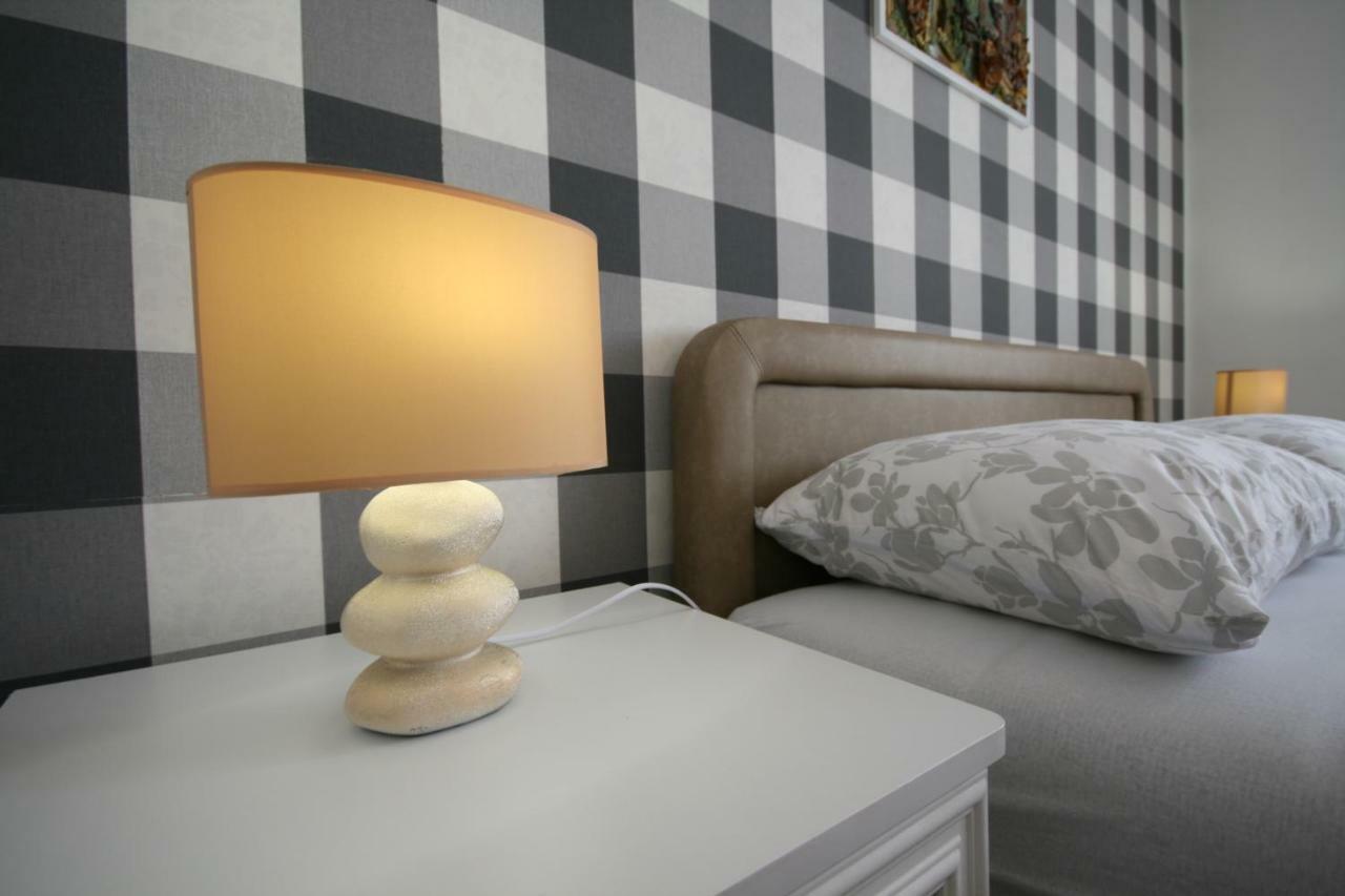 Holiday House Leona Otočac Zewnętrze zdjęcie