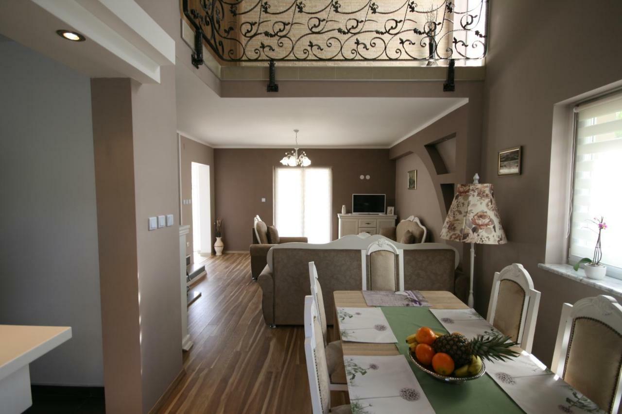 Holiday House Leona Otočac Zewnętrze zdjęcie