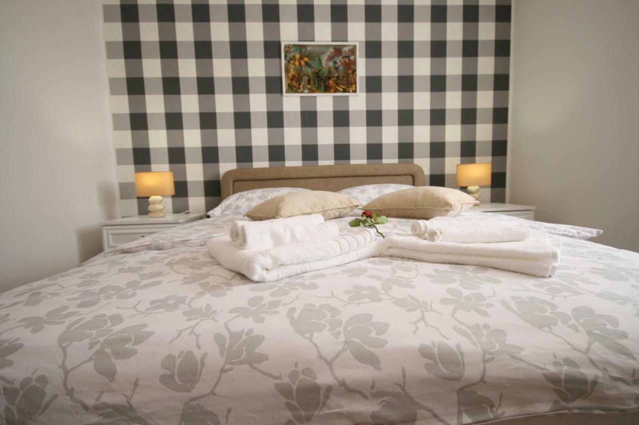 Holiday House Leona Otočac Zewnętrze zdjęcie