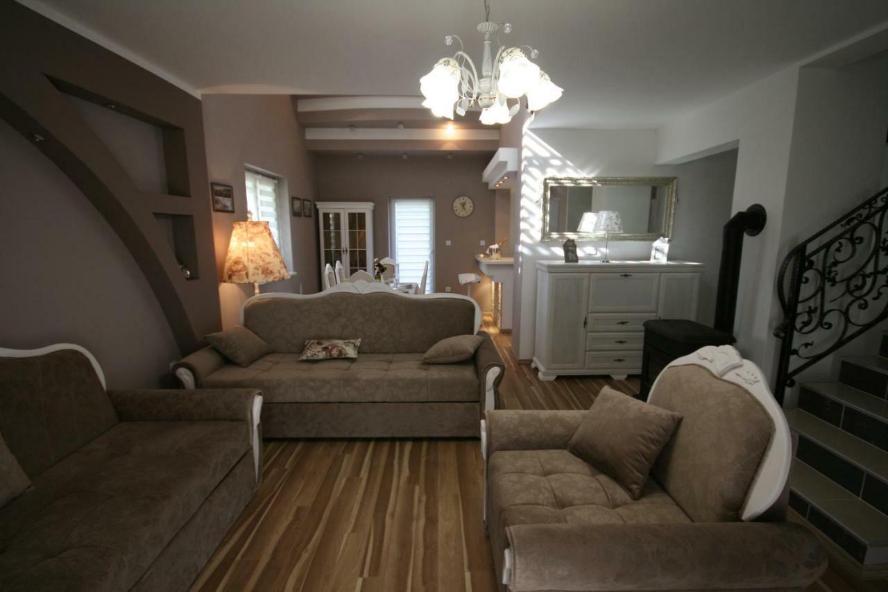 Holiday House Leona Otočac Zewnętrze zdjęcie