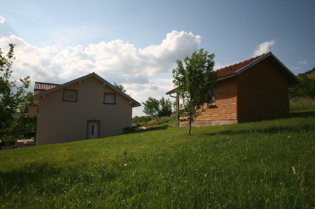 Holiday House Leona Otočac Zewnętrze zdjęcie