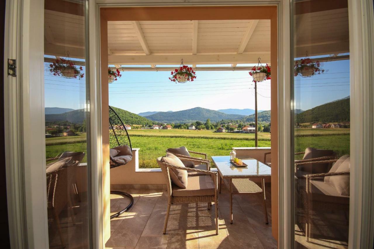Holiday House Leona Otočac Zewnętrze zdjęcie