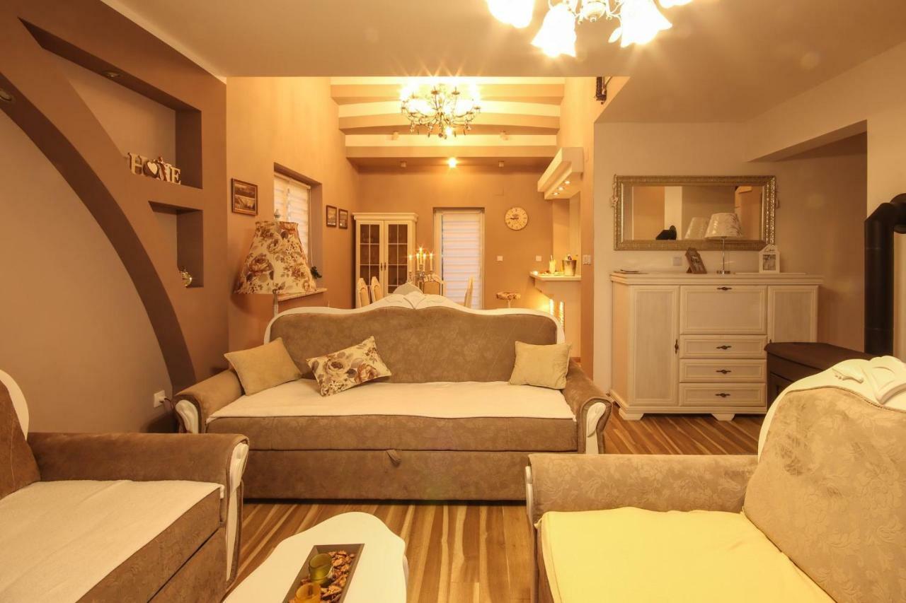 Holiday House Leona Otočac Zewnętrze zdjęcie